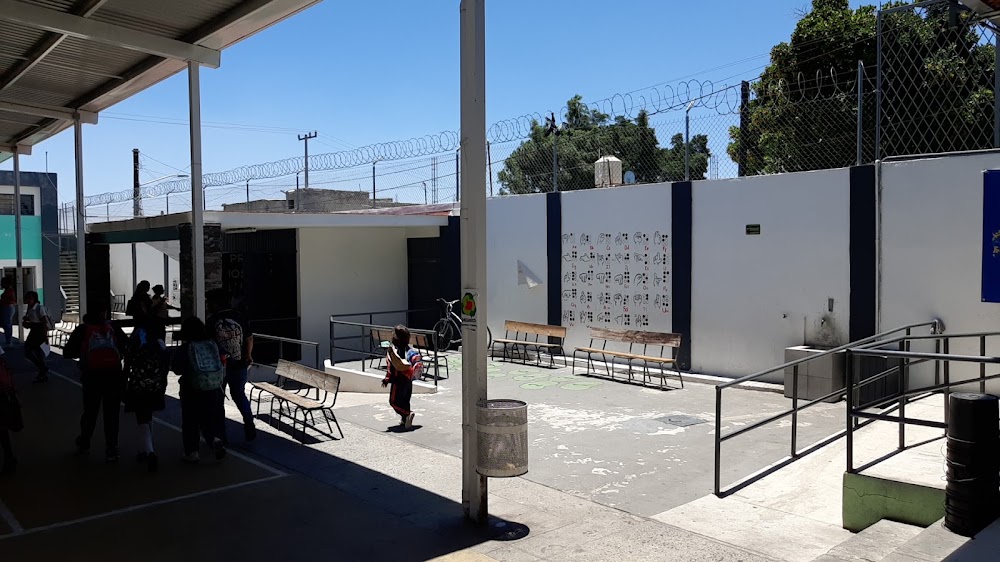 Cooperativa De La Escuela Jose Maria Luis Mora, cafetería en Guadalajara, Jalisco