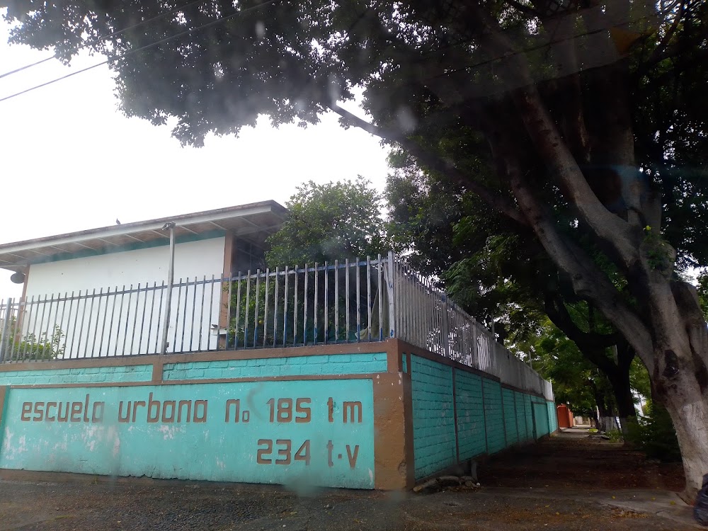Cooperativa De La Escuela Urbana Primaria 185, cafetería en Guadalajara, Jalisco
