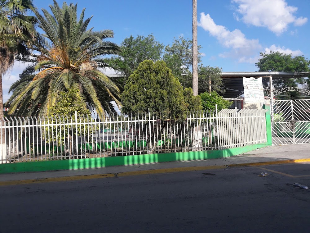 Cooperativa De La Escuela Primaria Justo Sierra Turno Matutinmo, cafetería en Apodaca, Nuevo León