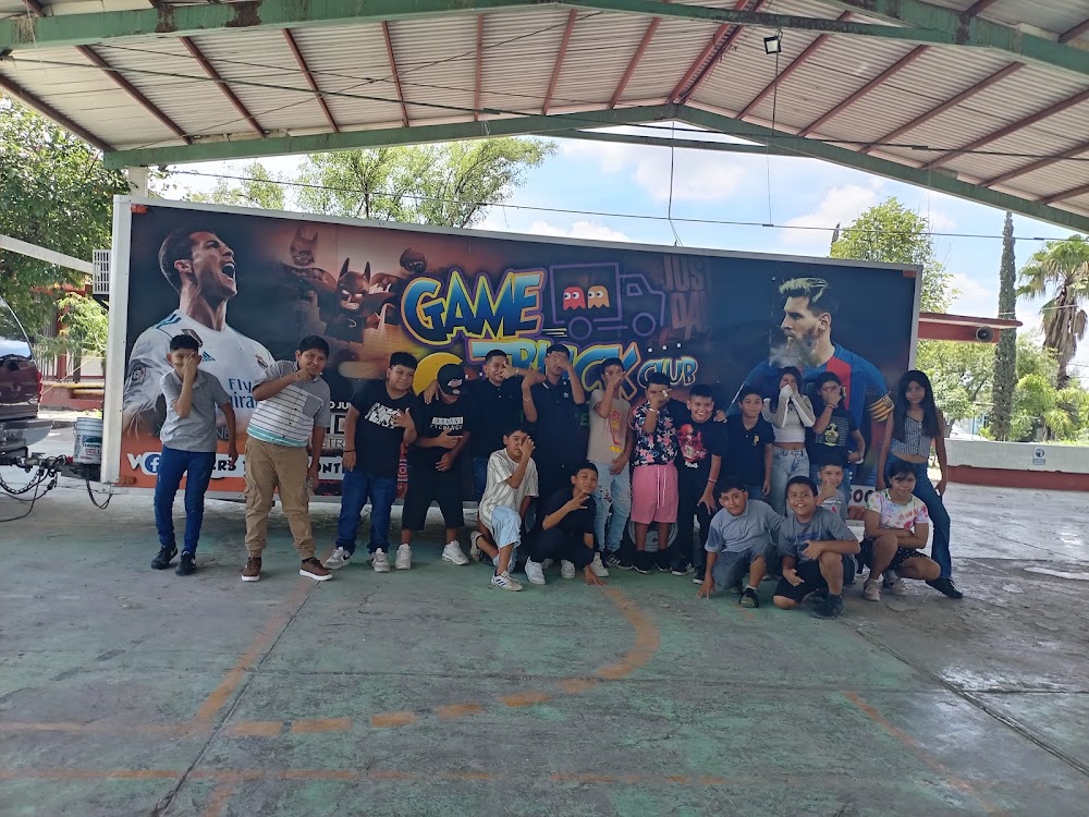 Coperativa De Escuela Cuauthemoc Villarreal Cirilo Turno Vespertino, cafetería en Apodaca, Nuevo León