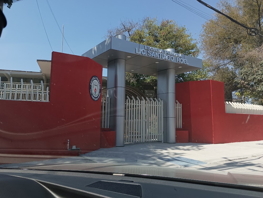 Cooperativa De La Escuela Santiago Roel, cafetería en Guadalupe, Nuevo León