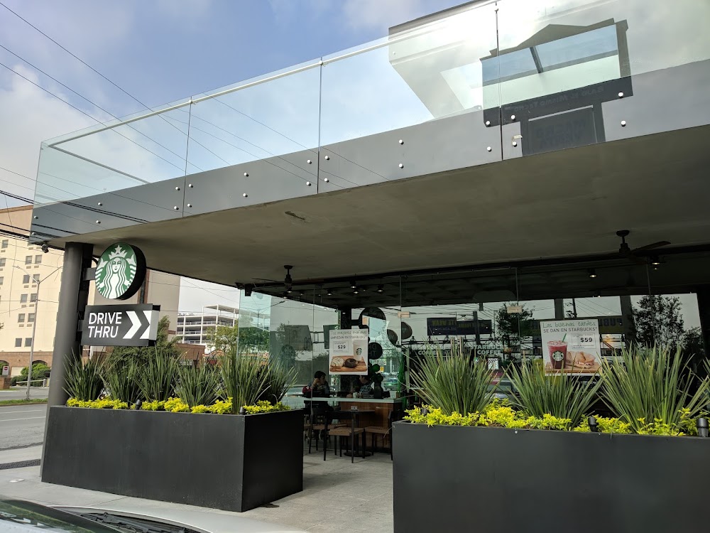 Starbucks Lindavista Mty, cafetería en Guadalupe, Nuevo León